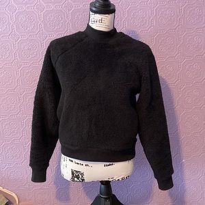 Athleta Asana Sherpa crew